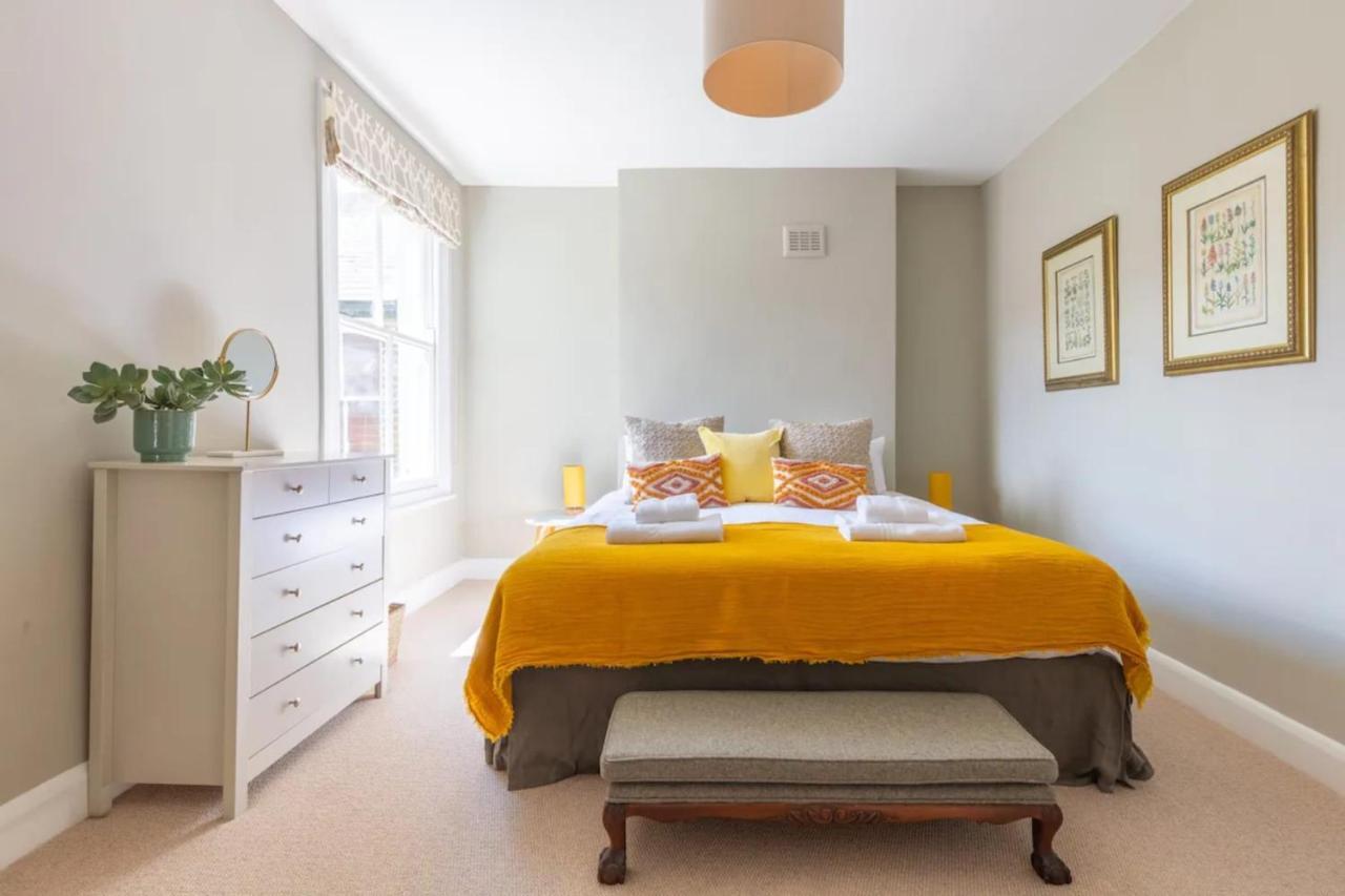 Luxuriously Designed 3 Bedroom Apartment In Clapham Лондон Экстерьер фото
